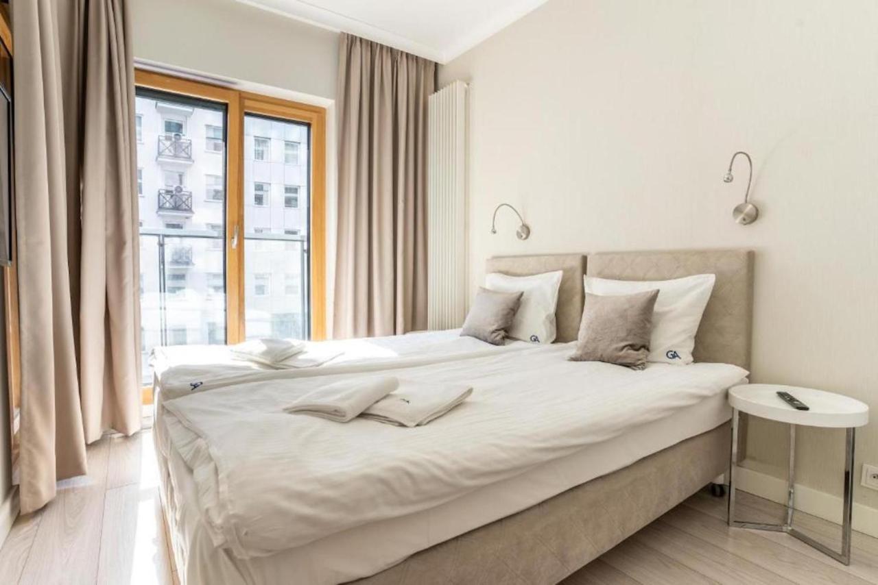 Apartamenty Mennica Residence - Golden Apartments Варшава Экстерьер фото