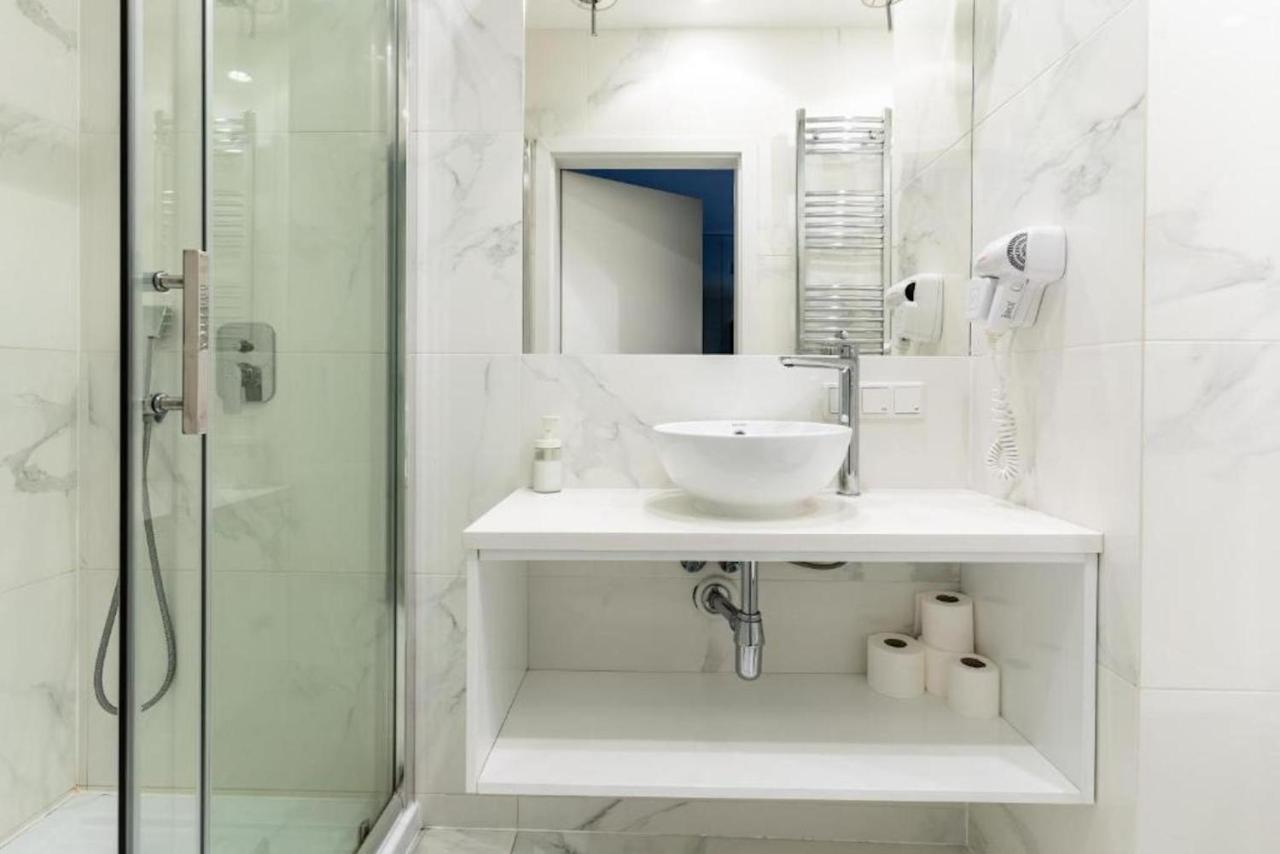 Apartamenty Mennica Residence - Golden Apartments Варшава Экстерьер фото